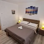 Adriatic Center Ii Apartment Makarska