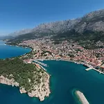 Apartment Adriatic Center Ii Makarska