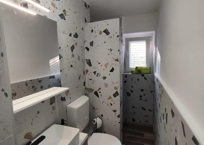 Adriatic Center Ii Макарська