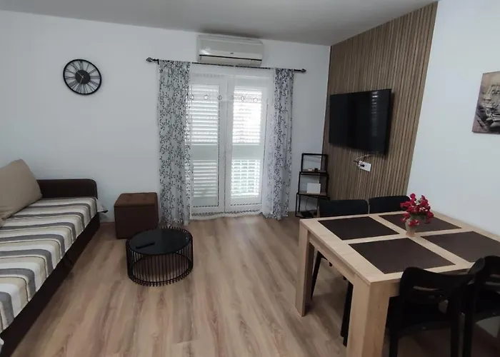 Adriatic Center Ii דירה *