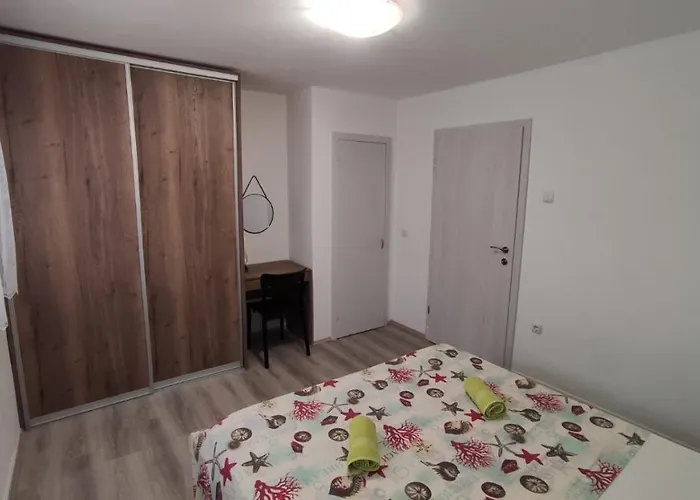 Апартаменти Adriatic Center Ii Макарська