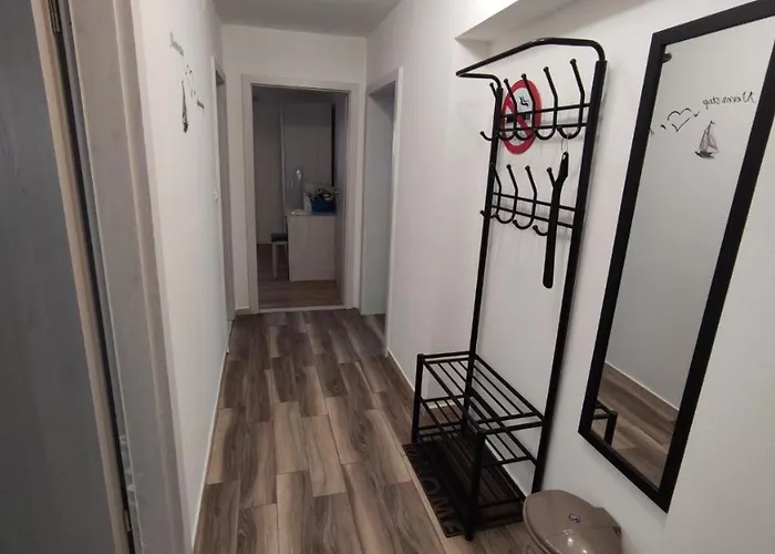 Adriatic Center Ii * מאקרסקה